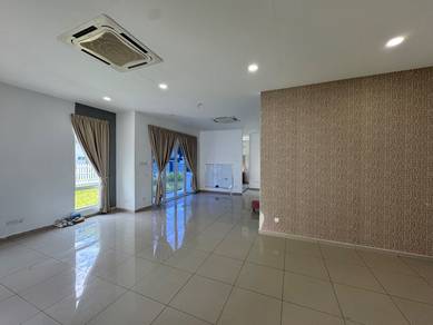Semi-Detached House For Sale in Klebang,MLK