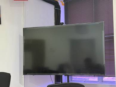 TV Panasonic 65 inci