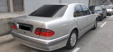 Mercedes Benz E200 200 CLASSIC (CBU) in Cheng, MLK
