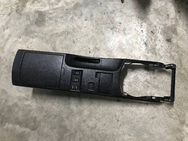 No 25-6-13 Fairlady Z33 350Z Console Box Jpn