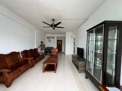 Apartment For Sale in Bayu Puteri 1