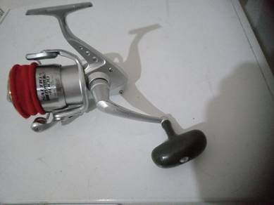 reel spinning daiwa saltiga blast 4000 japan