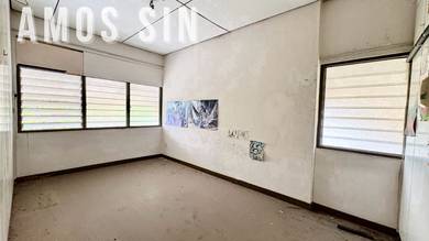 Semi-Detached House For Sale in Greenlane,PNG