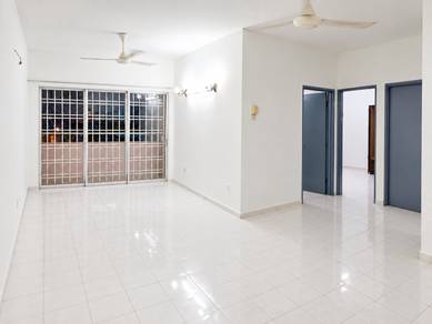 Apartment For Rent in Sutramas Apartment
