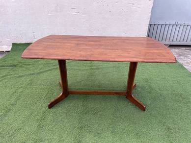 YE68E Meja Makan Kayu 5 Feet Wooden Dining Table