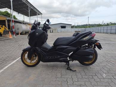 Yamaha XMAX