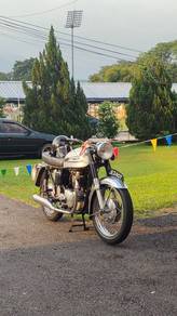 Norton Commando