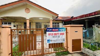 1-storey Terraced House For Sale in Seri Kembangan,SGR