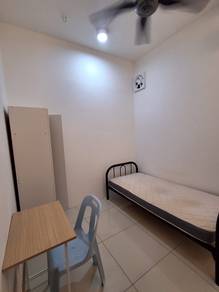 Room in Petaling Jaya, SGR