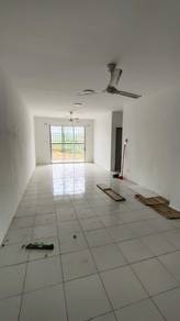 Condominium For Rent in Puncak Gloxinia