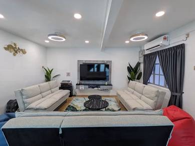 Semi-Detached House For Sale in Cenering,TRG