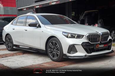BMW G60 Dry Carbon Fiber Lip Aerokit TAKD