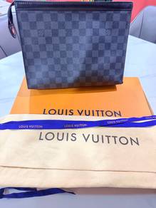 Louis Vuitton Pochette Voyage MM