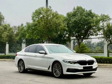 BMW 530e 30e SPORT in Johor Bahru, JHR