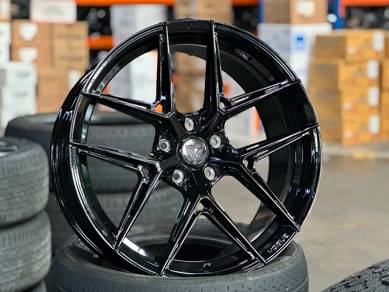 NEW 20 Vogue F19 Black Rim Toyota Alphard AGH40