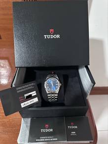 Tudor Royal 41mm 28600 blue dial