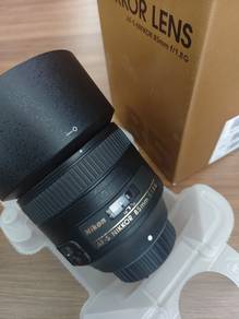 Nikon 85mm f/1.8 Lens Full Frame