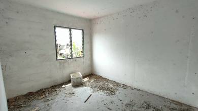 Flat For Sale in Seri Lili