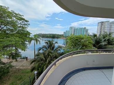 Condominium For Sale in Straits View Villas
