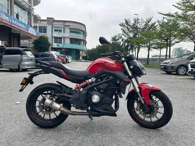 Benelli TNT 249S