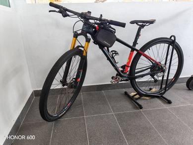 TrinX Carbon mountain bike 