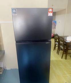 Peti ice 2 pintu inverter 700L