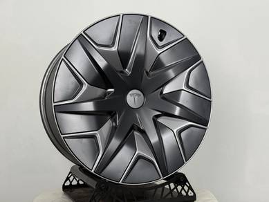 Original 19 inch Tesla Model Y L Long Range 4 Biji