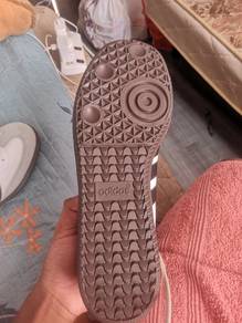 Kasut Untuk Dijual
