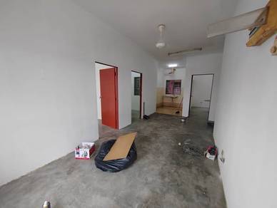 Flat For Rent in Taman Pendamar Indah 2 Flat