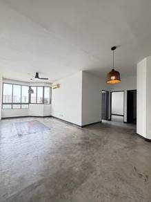 Apartment For Rent in Pantai Apartment