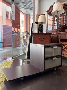 HOPEN nightstand with castor DISCONTINUED