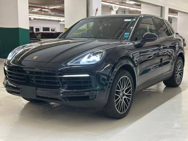 Porsche Cayenne BASE in Damansara, KUL