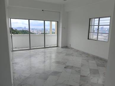 Condominium For Rent in Puncak Athenaeum