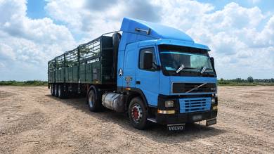 Trailer 40ft Lori Low Loader Mobile Crane Malaysia