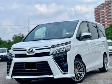 Toyota Voxy X in Serdang, KUL