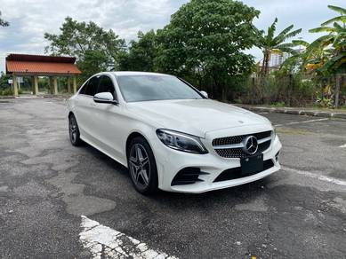 Mercedes Benz C200 AMG 200 AMG LINE in Petaling Jaya, SGR