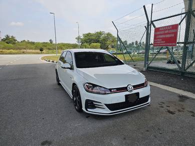 Volkswagen Golf TSI GTI in Seri Kembangan, SGR
