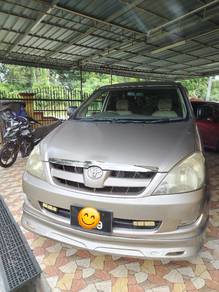 Toyota Innova E in Parit, PRK