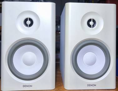 Denon bookshelf speakers