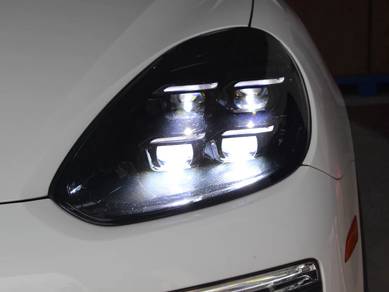Porsche Cayenne 9Y0 LED Laser Matrix Head Lamps