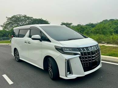 Toyota Alphard in Puchong, SGR