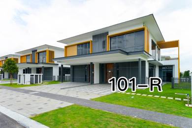 Semi-Detached House For Sale in Setia Alam,SGR