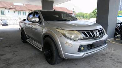 Mitsubishi Triton VGT A/T in Kuching, SWK