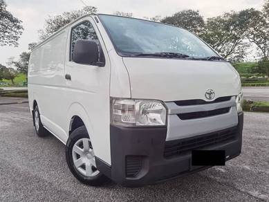 Toyota Hiace in Sungai Besi, KUL
