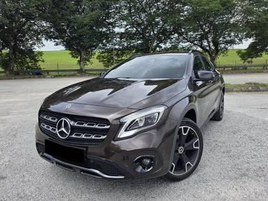 Mercedes Benz GLA200 200 (CBU) in Sungai Besi, KUL