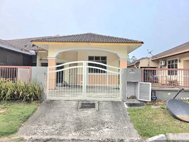 Semi-Detached House For Sale in Dengkil,SGR
