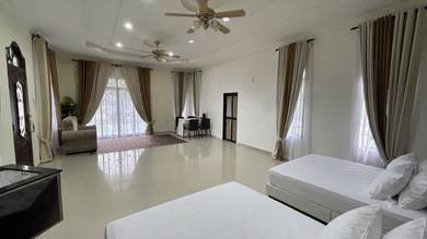 Ummi Roomstay Melor