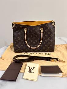 Louis Vuitton Pallas Monogram Safran