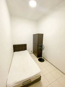 Room in Bukit Jalil, KUL