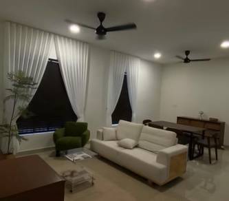 Townhouse Condo For Rent in Eco Horizon @ Camdon Collection